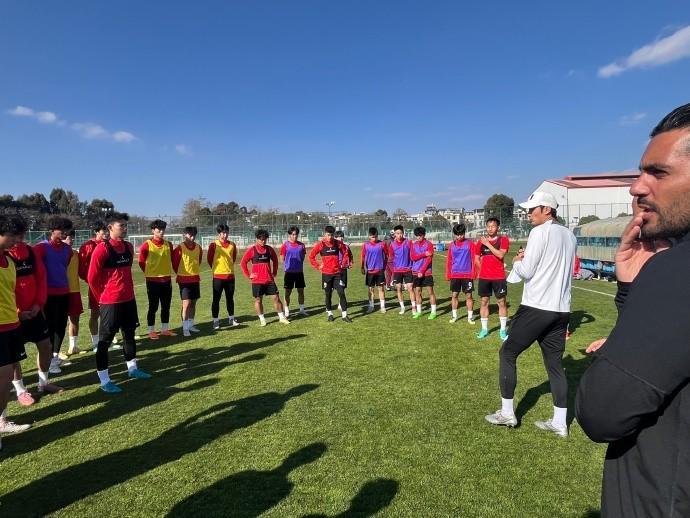 stake中文官网-海港B队完成四场热身赛，李圣龙面对镇江队20分钟内1球2助攻