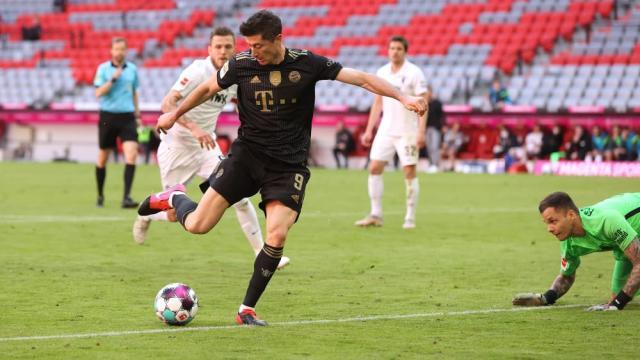 stake平台-最炸裂的破纪录时刻！“世一锋”在德甲还有何追求？